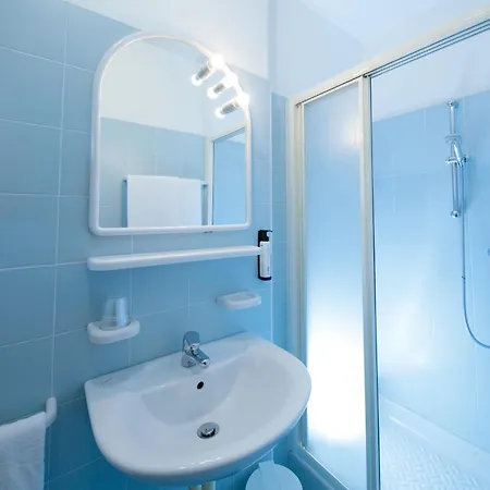 Hotel Garni Losanna 3*