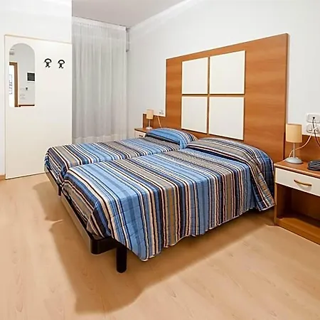 Garni Losanna 3* ביביונה