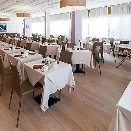 Garni Losanna Hotel 3*